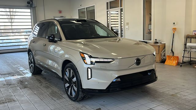 Certified 2025 Volvo EX90 Ultra with VIN 7JDEV3KL8SG000488 for sale in Danbury, CT