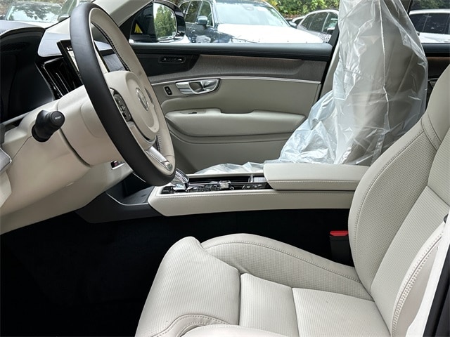 2026 Volvo XC90 Ultra - Photo 10
