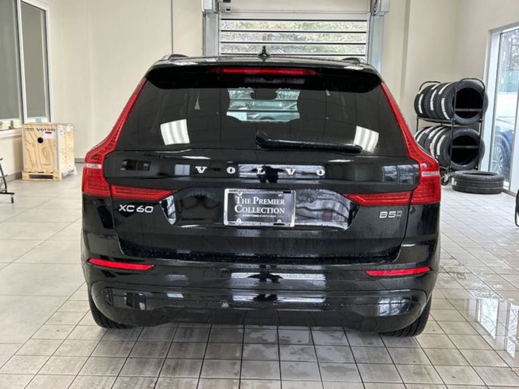 Certified 2023 Volvo XC60 B5 Core SUV