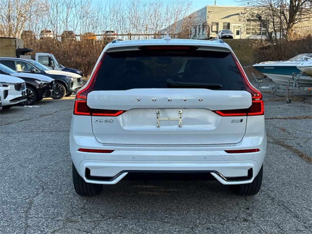 New 2026 Volvo XC60 B5 Plus SUV