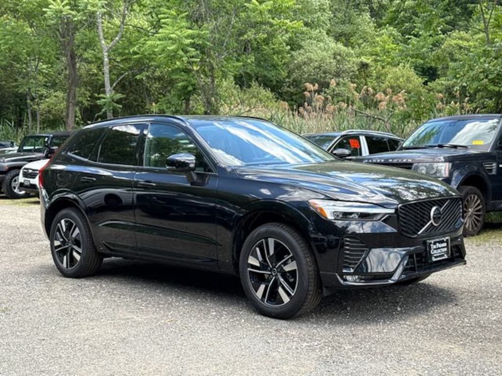 New 2026 Volvo XC60 B5 Core SUV
