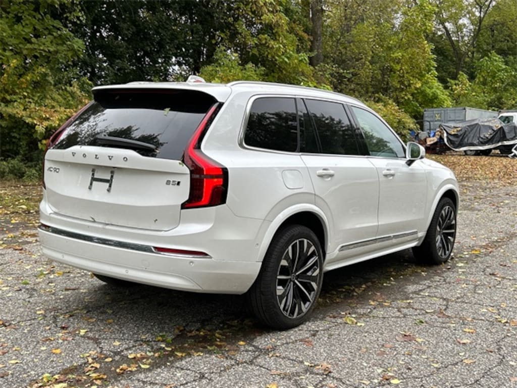 New 2026 Volvo XC90 B5 Plus 7-Seater SUV