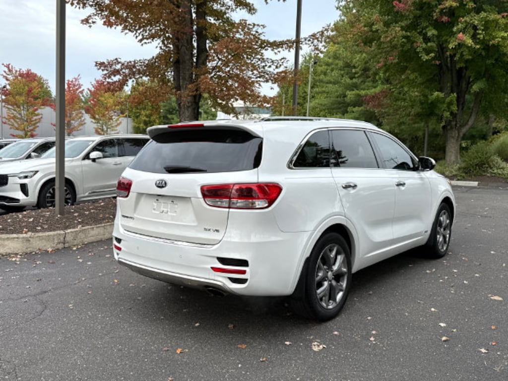 Used 2016 Kia Sorento SX SUV