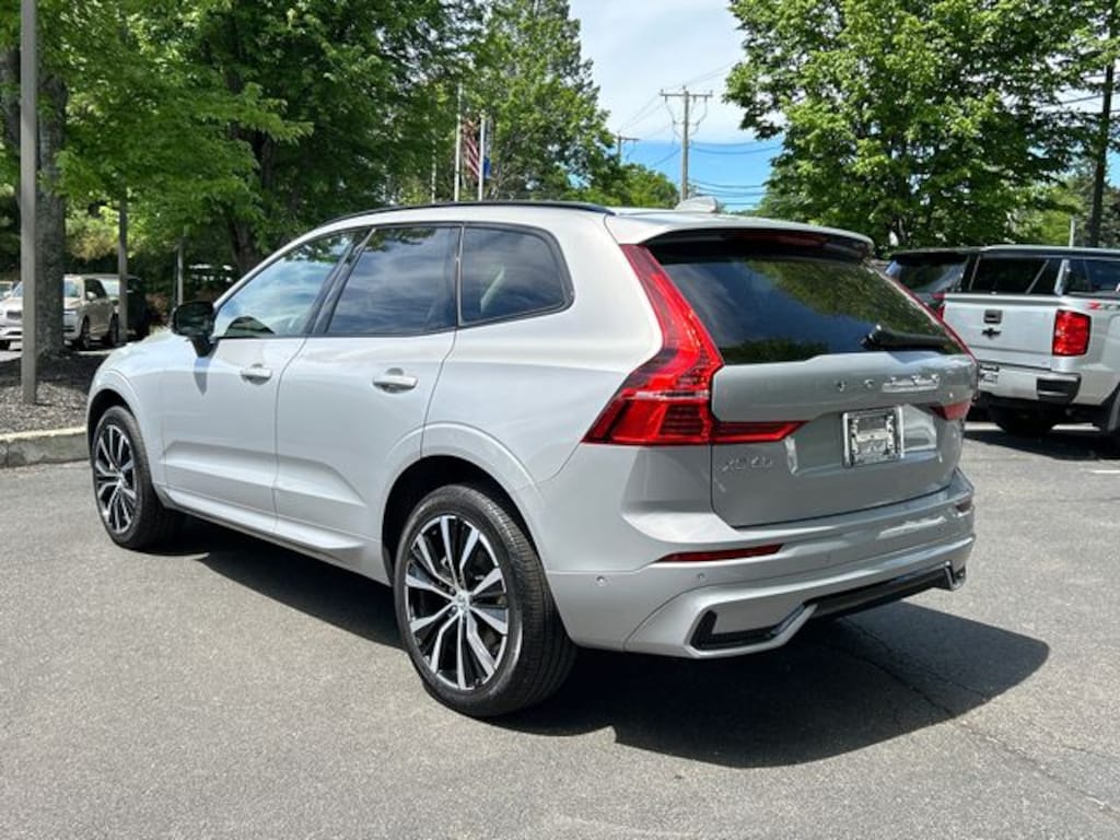 Certified 2024 Volvo XC60 B5 Ultimate Dark Theme SUV