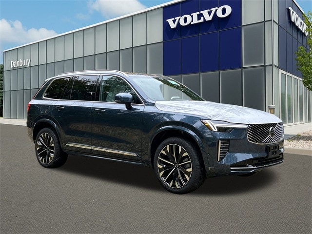 2026 Volvo XC90 Plus's photo