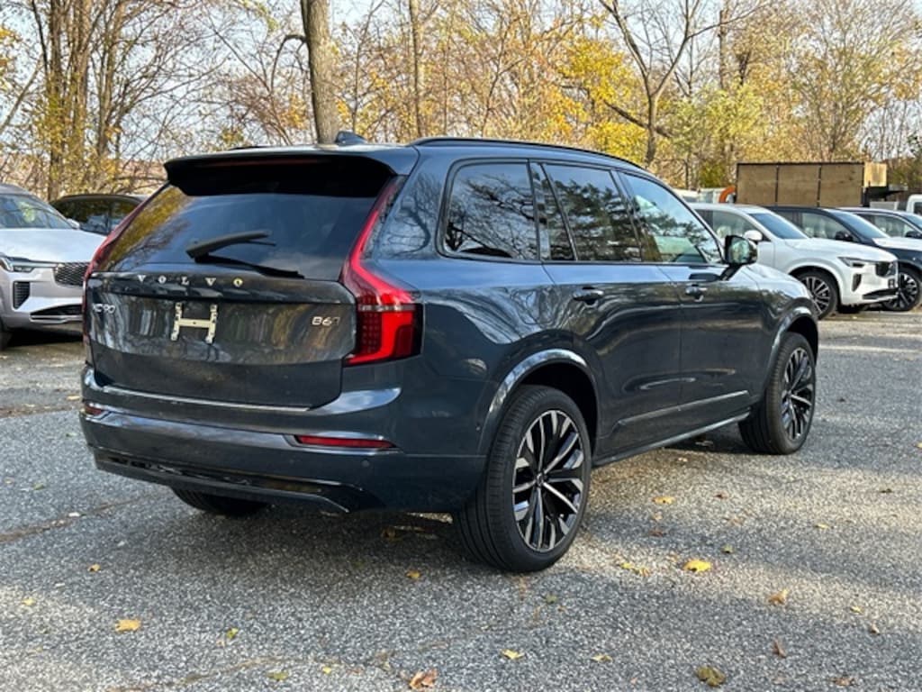 New 2026 Volvo XC90 B6 Ultra Dark Theme 7-Seater SUV