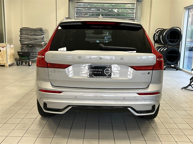 2025 Volvo XC60 B5 Plus photo 3