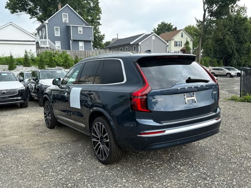 New 2026 Volvo XC90 B6 Plus 7-Seater SUV