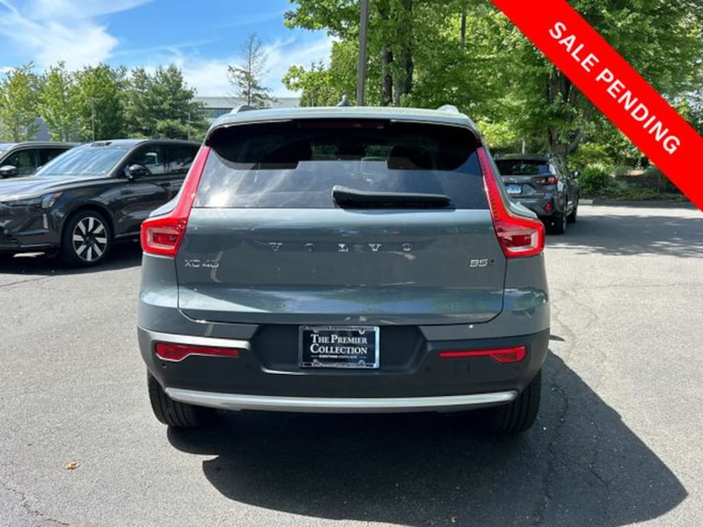 Certified 2023 Volvo XC40 B5 Plus Bright Theme SUV