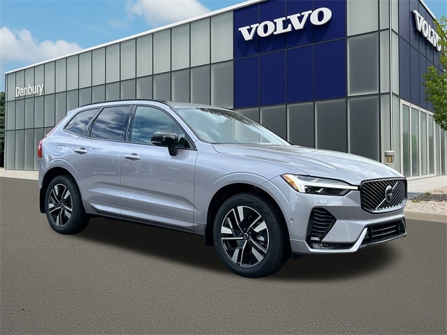 2026 Volvo XC60 Plus's photo
