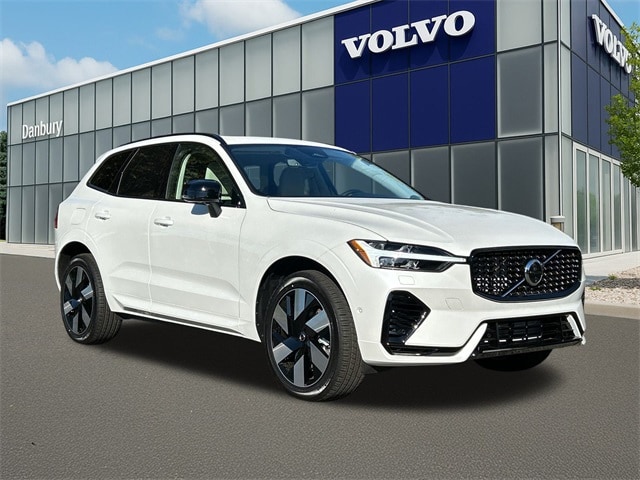 2025 Volvo XC60 Plus