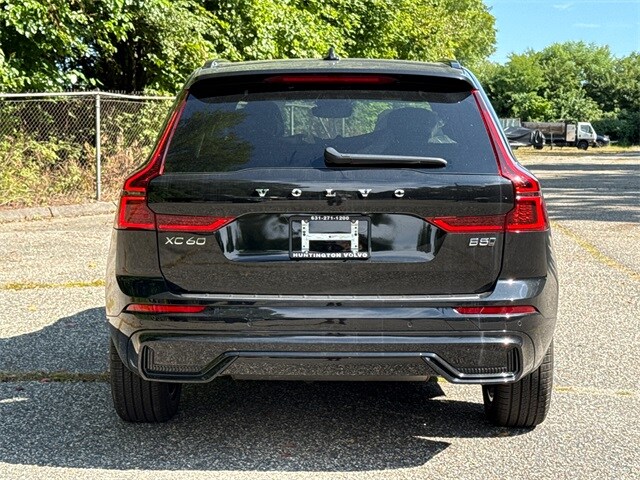 2026 Volvo XC60 B5 Core photo 3