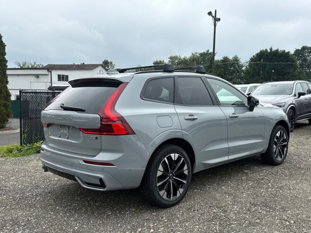 New 2026 Volvo XC60 B5 Plus SUV