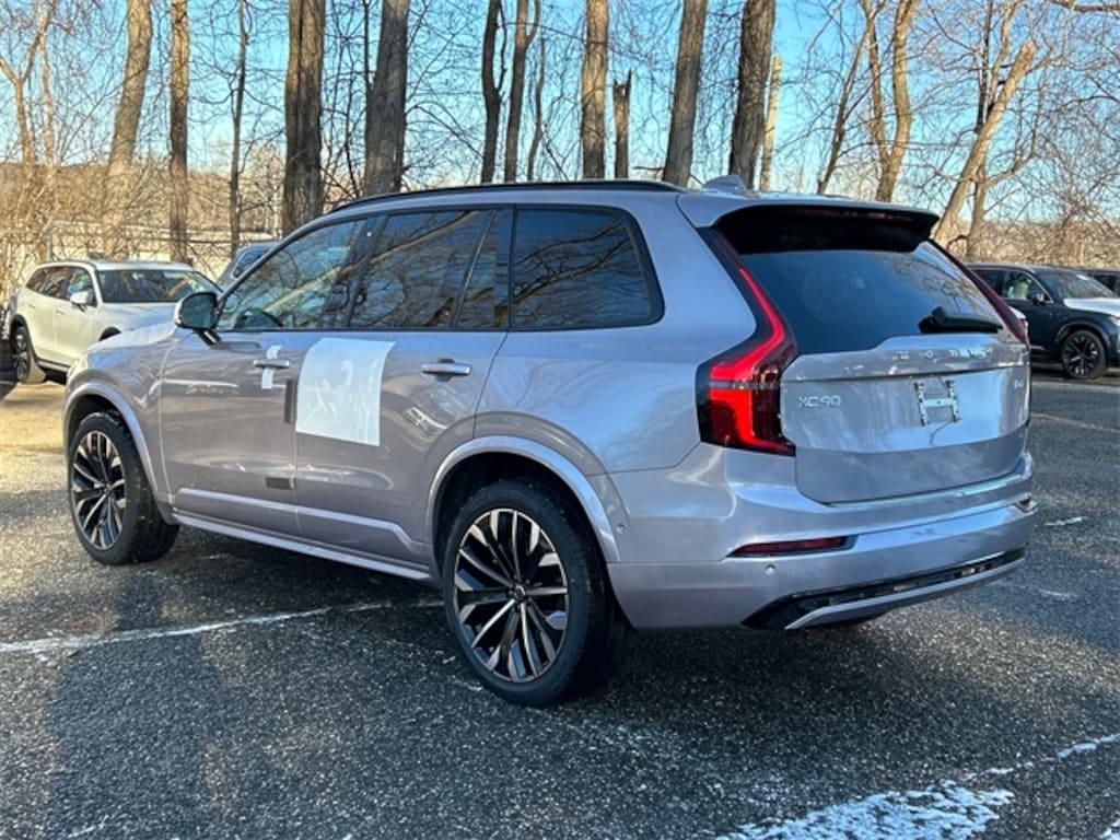 New 2026 Volvo XC90 B6 Ultra Dark Theme 7-Seater SUV
