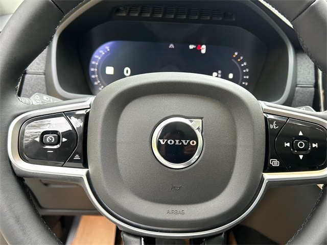 2026 Volvo XC90 Ultra - Photo 11