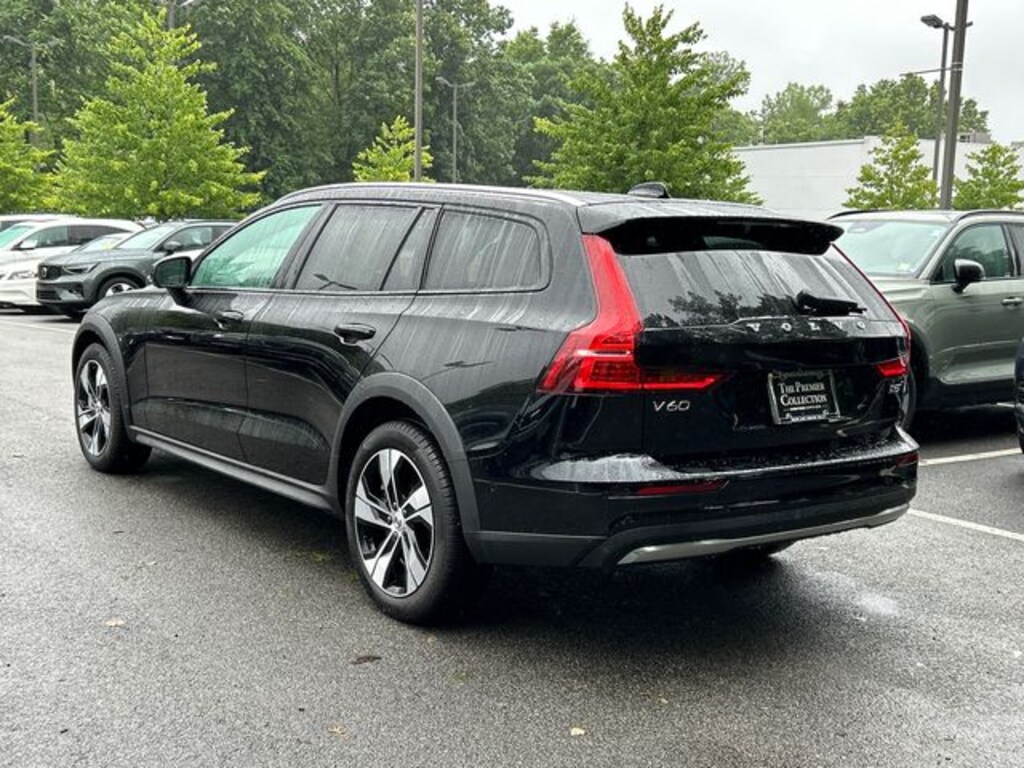 Used 2025 Volvo V60 Cross Country B5 Plus Wagon