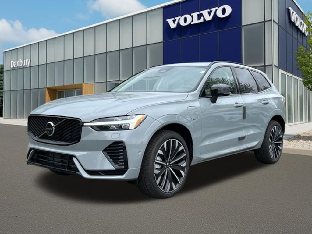 New 2026 Volvo XC60 plug-in hybrid T8 Ultra SUV