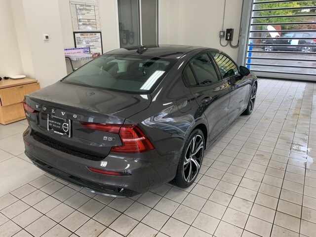 2024 Volvo S60 B5 Plus photo 4