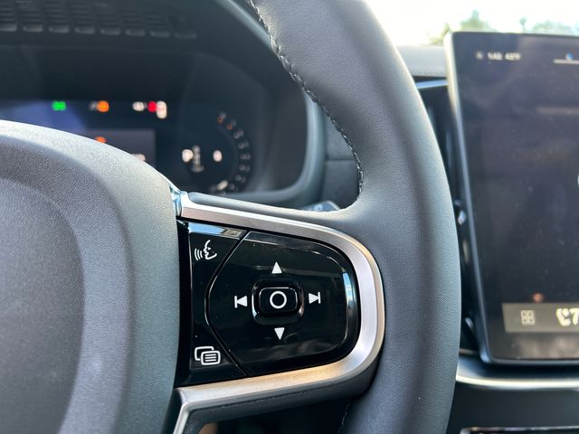 2026 Volvo XC90 Plus - Photo 14