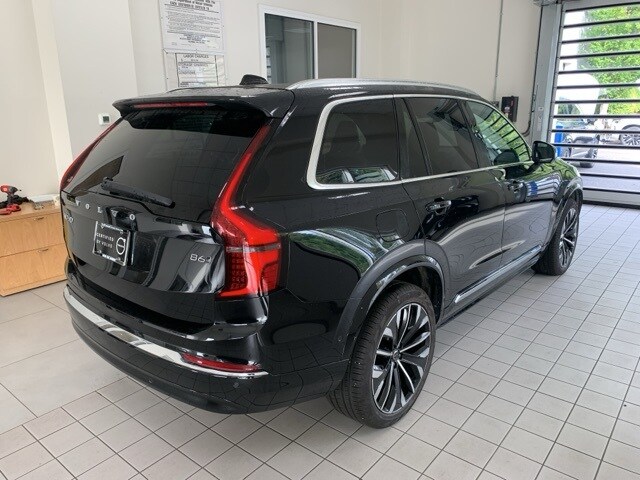 2025 Volvo XC90 Plus photo 3
