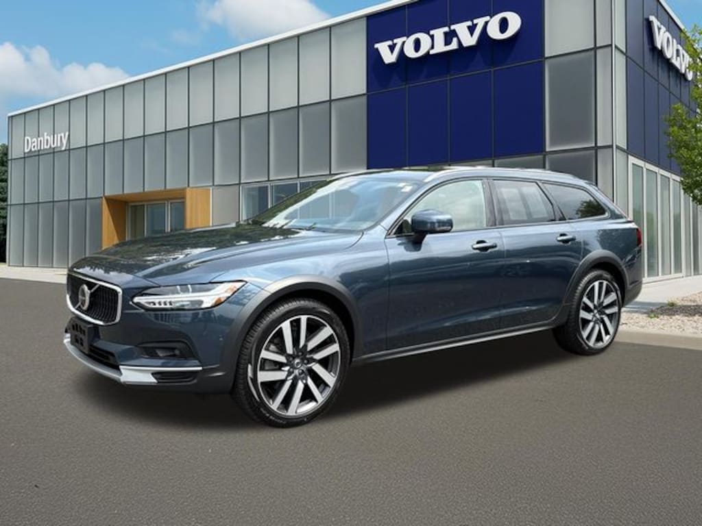 Certified 2025 Volvo V90 Cross Country B6 Wagon