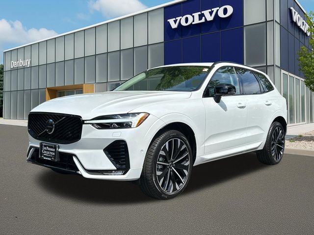2026 Volvo XC60 B5 Ultra Dark AWD's photo