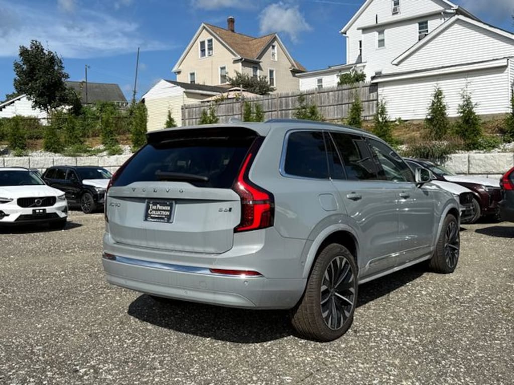 New 2026 Volvo XC90 B6 Plus 7-Seater SUV