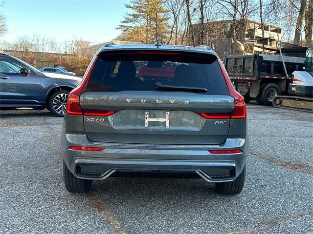 2026 Volvo XC60 B5 Plus photo 3