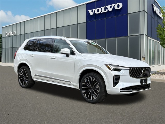2026 Volvo XC90 Plus's photo
