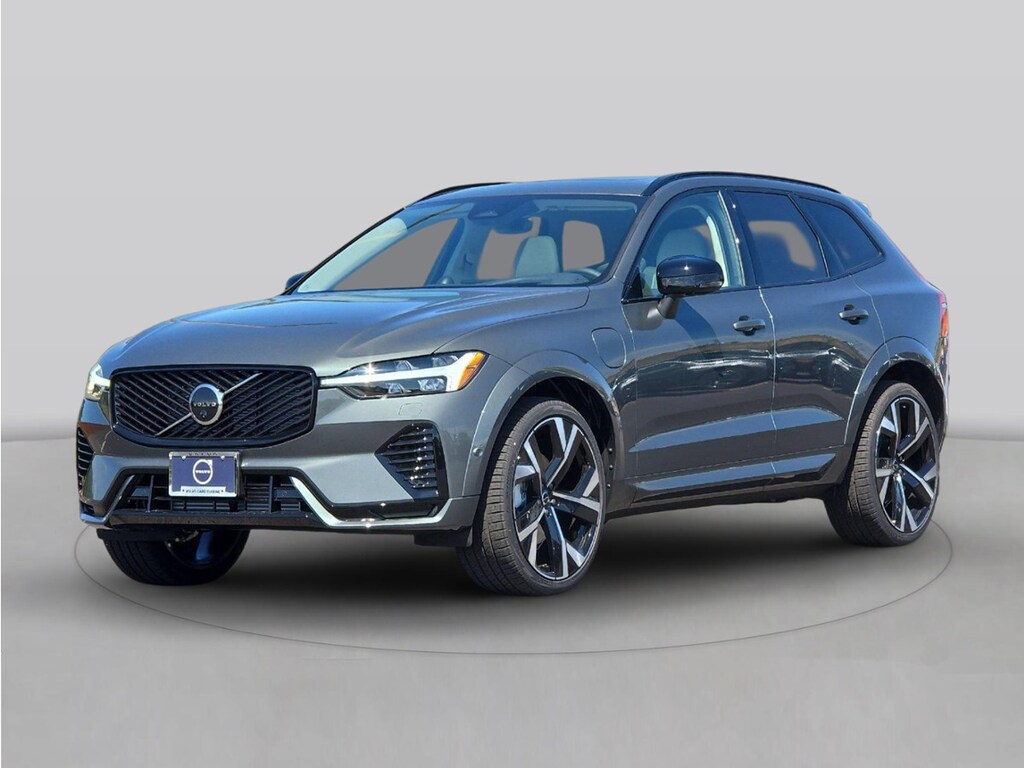 New 2026 Volvo XC60 plug-in hybrid T8 Plus SUV