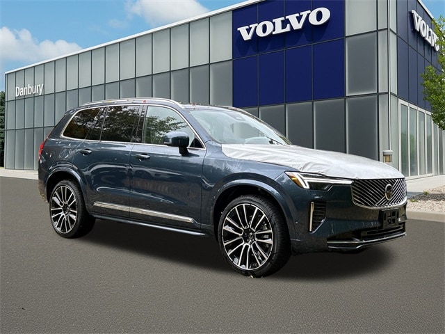 2026 Volvo XC90 Plus's photo
