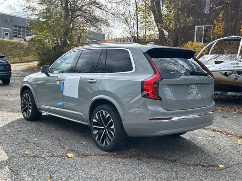 New 2026 Volvo XC90 B6 Plus 7-Seater SUV