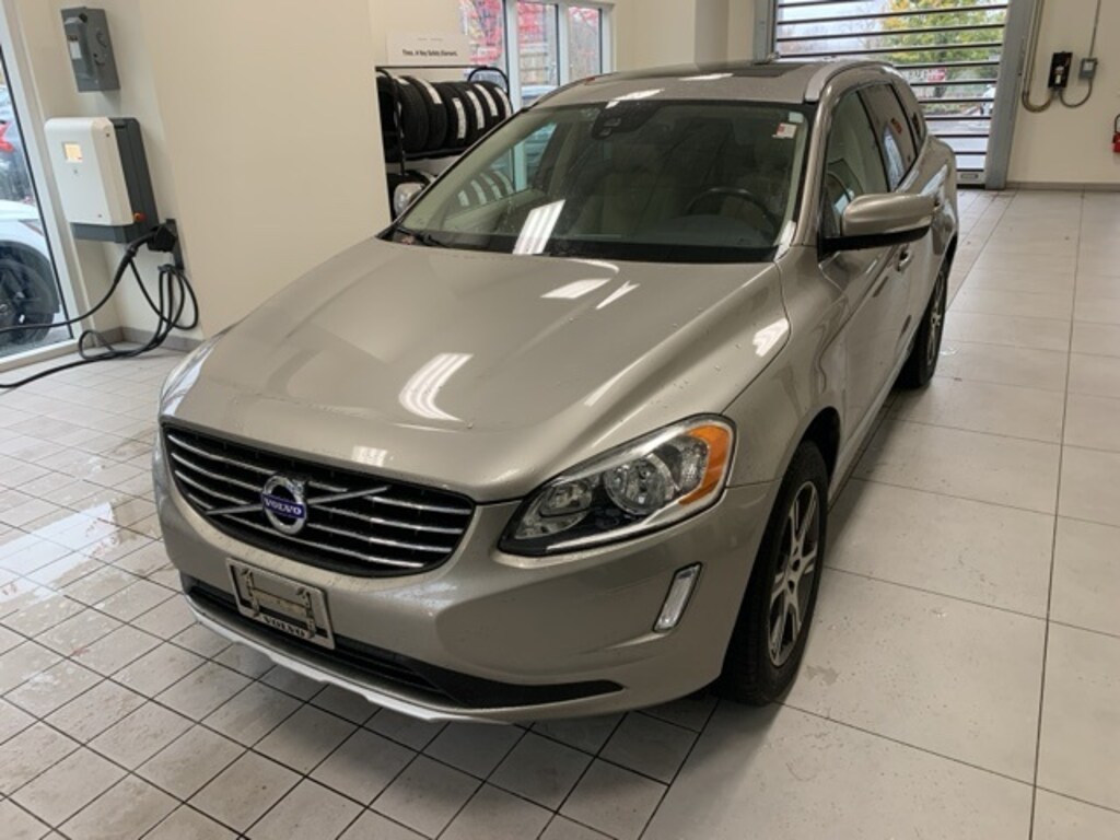 Used 2015 Volvo XC60 T6 SUV