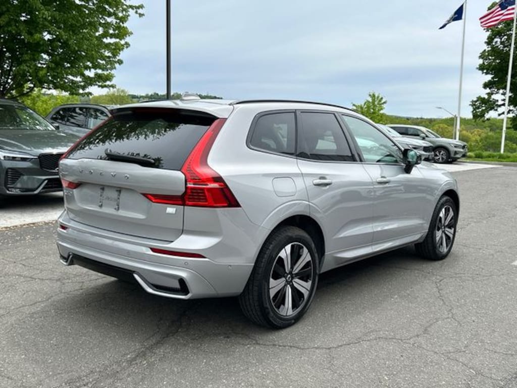 Certified 2024 Volvo XC60 plug-in hybrid T8 Plus Dark Theme SUV