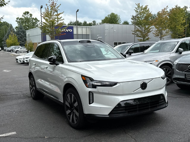 Certified 2025 Volvo EX90 Twin Motor Plus SUV