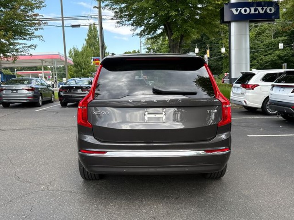 Certified 2025 Volvo XC90 plug-in hybrid T8 Plus SUV