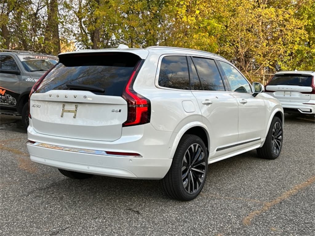 New 2026 Volvo XC90 B6 Ultra 7-Seater SUV