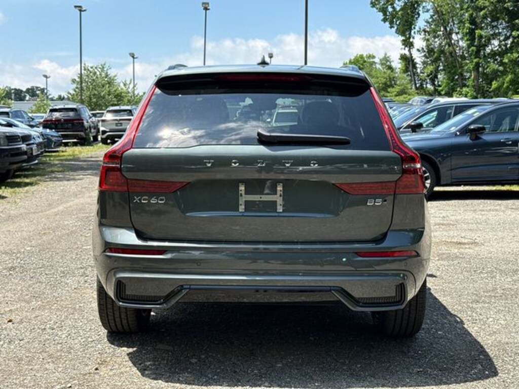 New 2026 Volvo XC60 B5 Plus SUV