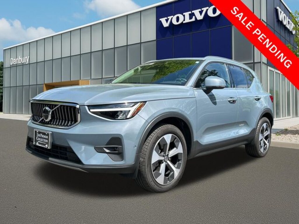 Certified 2023 Volvo XC40 B5 Plus Bright Theme SUV