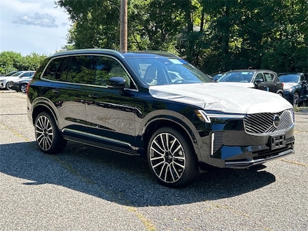 2026 Volvo XC90 B6 Plus 7-Seater SUV