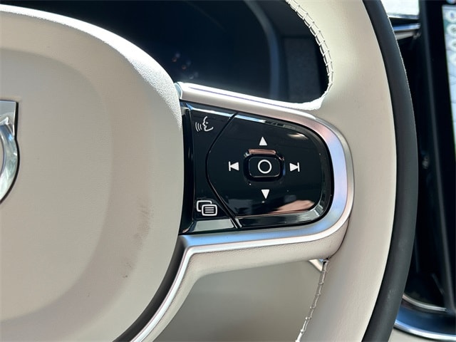 2026 Volvo XC90 Ultra - Photo 13