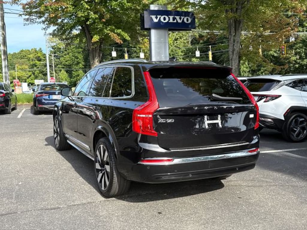 Certified 2024 Volvo XC90 plug-in hybrid T8 Plus Bright Theme 7 Passenger SUV