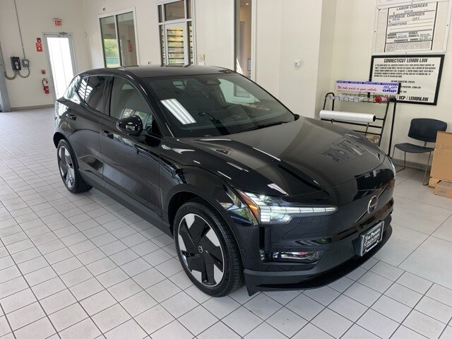 2025 Volvo EX30 Ultra photo 3