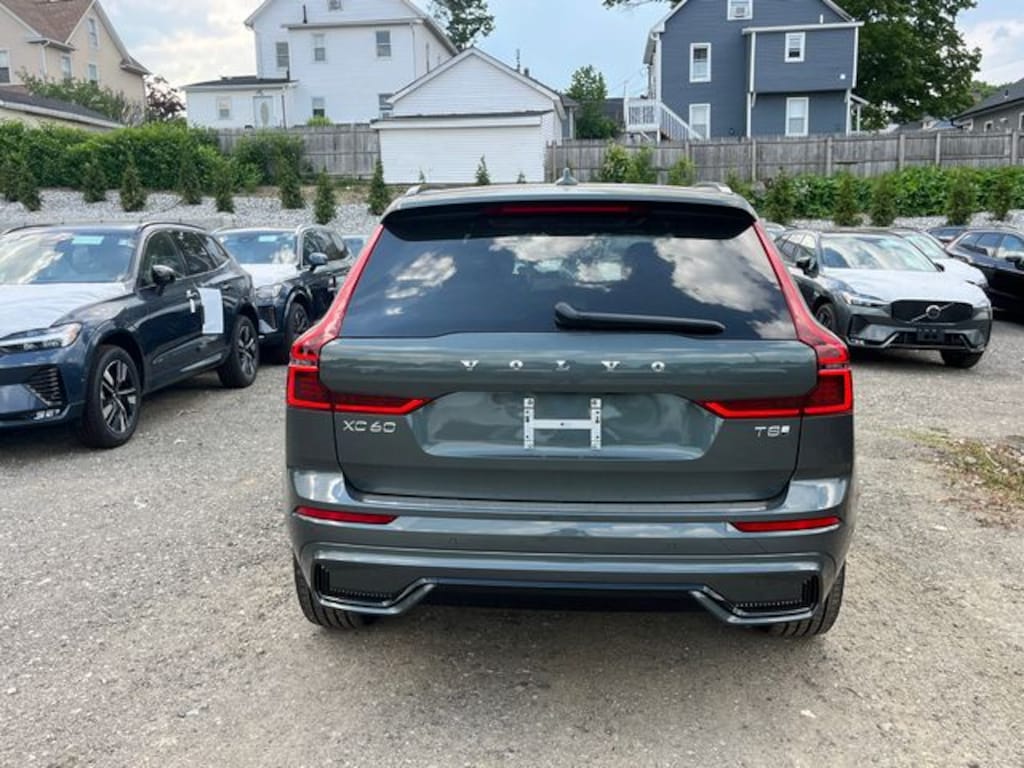 New 2026 Volvo XC60 plug-in hybrid T8 Plus SUV