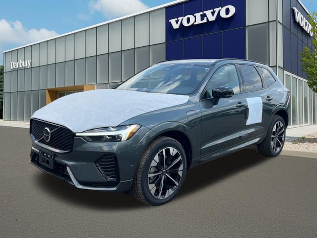 New 2026 Volvo XC60 plug-in hybrid T8 Plus SUV
