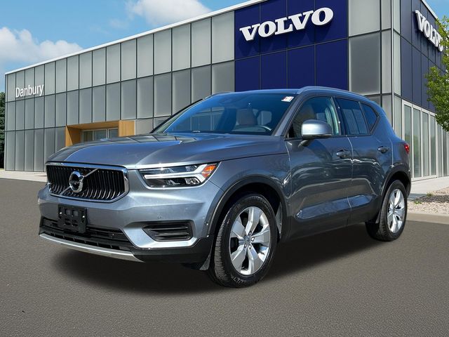2019 Volvo XC40 Momentum