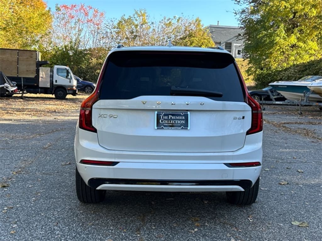 New 2026 Volvo XC90 B6 Ultra Dark Theme 6-Seater SUV