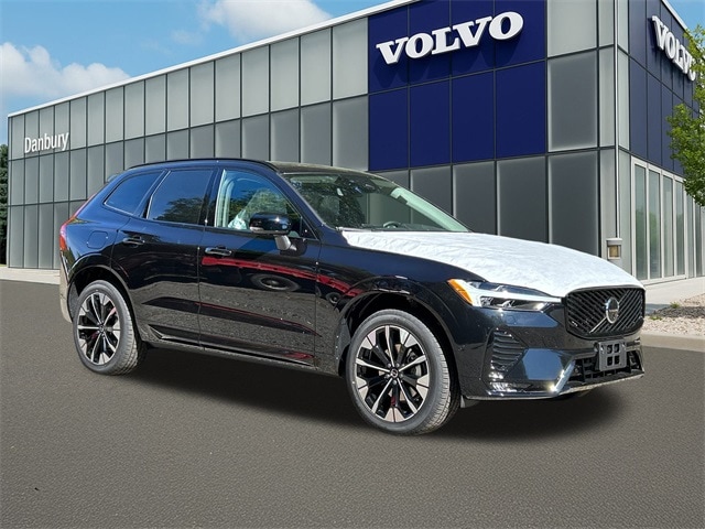 2026 Volvo XC60 Plus's photo