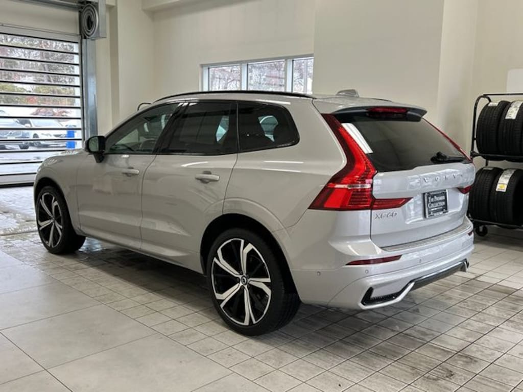 Certified 2023 Volvo XC60 B5 Ultimate Dark Theme SUV