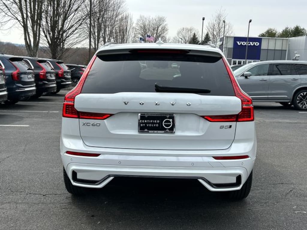 Certified 2024 Volvo XC60 B5 Plus Dark Theme SUV